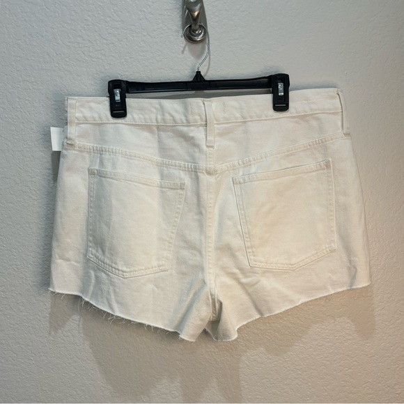 NWT- Madewell Relaxed White Denim Cut off Shorts - Picture 5 of 5